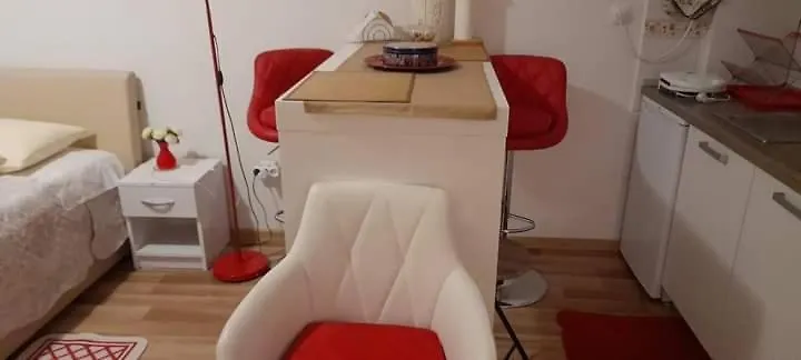 ספליט Klara Studio Apartman דירה